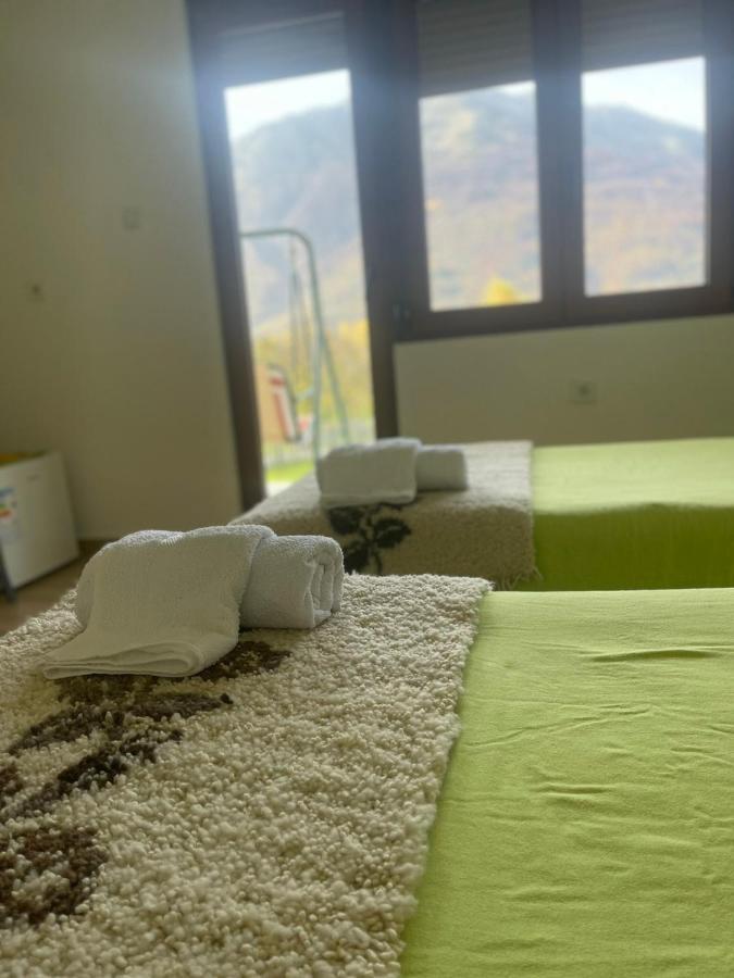 Visitor Yard Bed & Breakfast Plav Dış mekan fotoğraf
