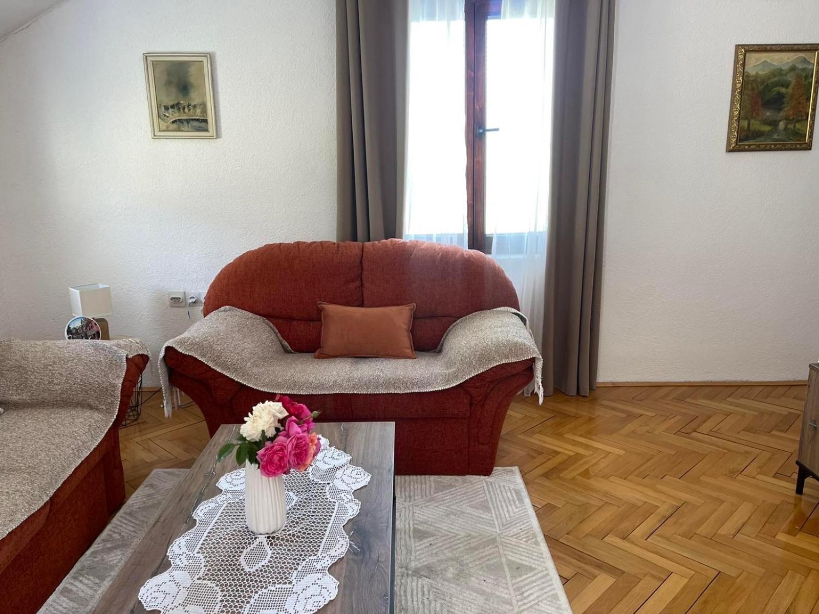 Visitor Yard Bed & Breakfast Plav Dış mekan fotoğraf