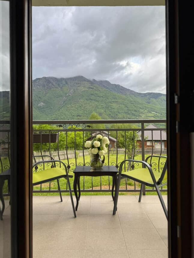 Visitor Yard Bed & Breakfast Plav Dış mekan fotoğraf