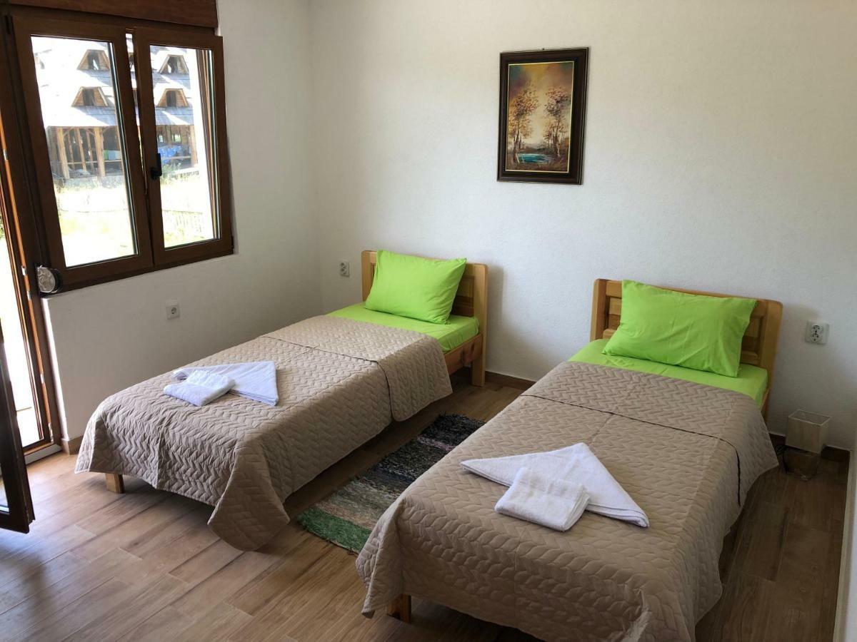 Visitor Yard Bed & Breakfast Plav Dış mekan fotoğraf